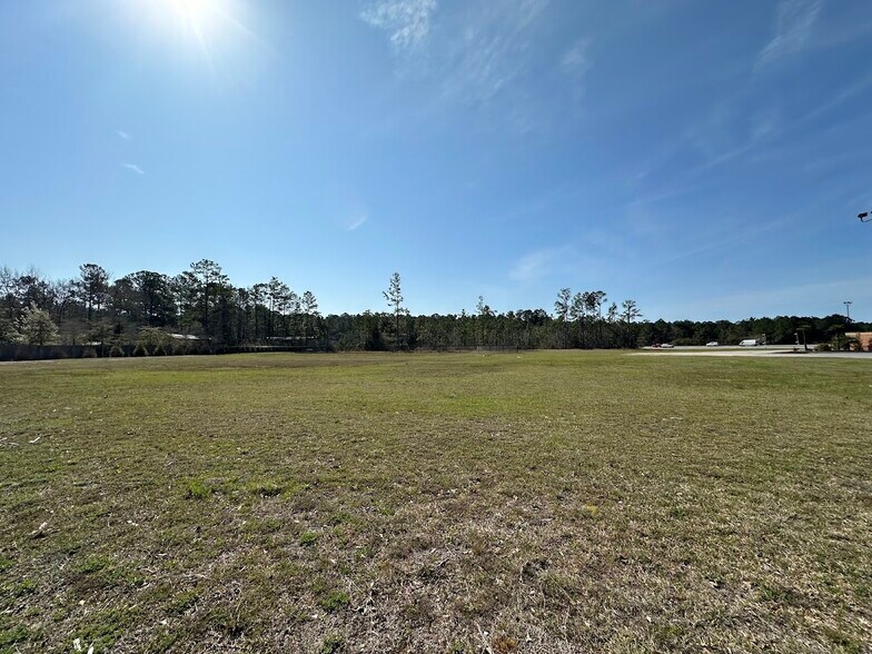 More Photos Of 6646 Highway 70, Newport Land For Lease