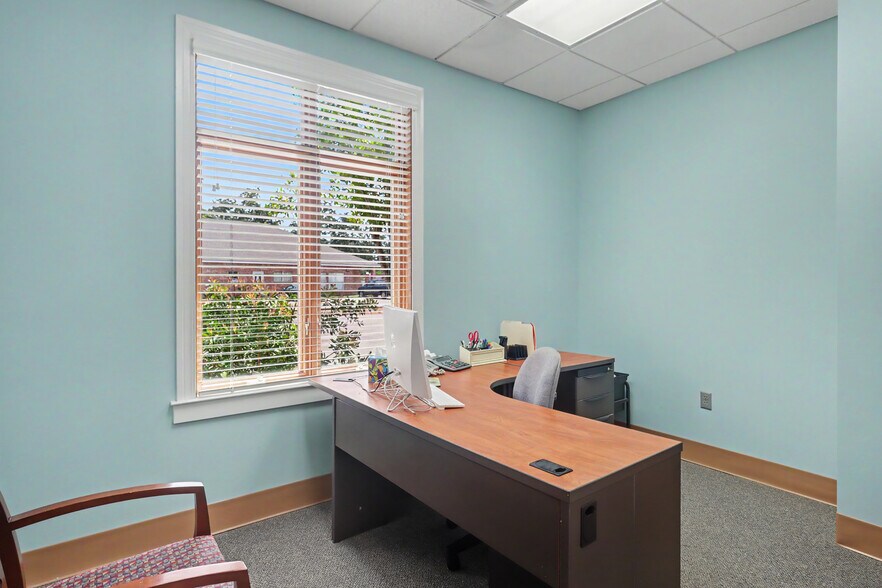 More Photos Of 390 Courthouse Rd, Gulfport Healthcare For Sale