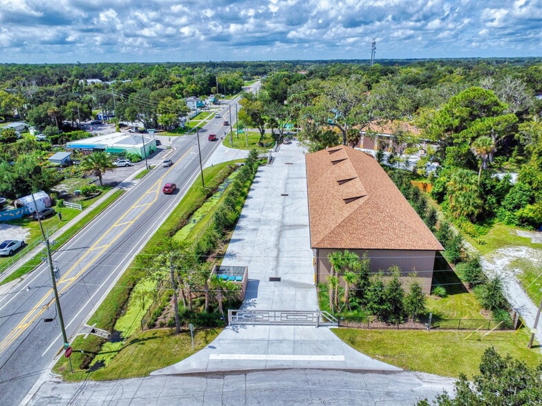 More Photos Of 1245 Canal St, New Smyrna Beach Self Storage For Lease