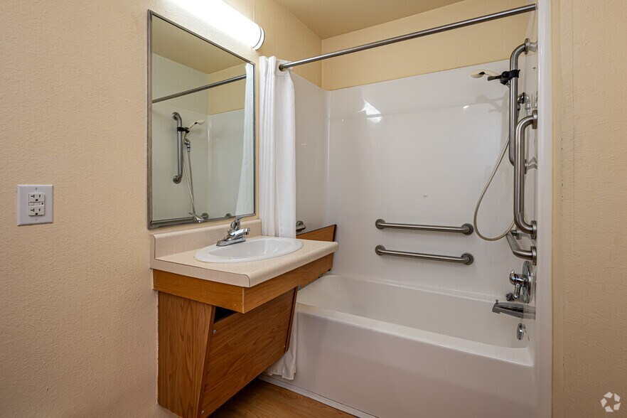 More Photos Of 111 Cajun Way, Amelia Hospitality For Sale