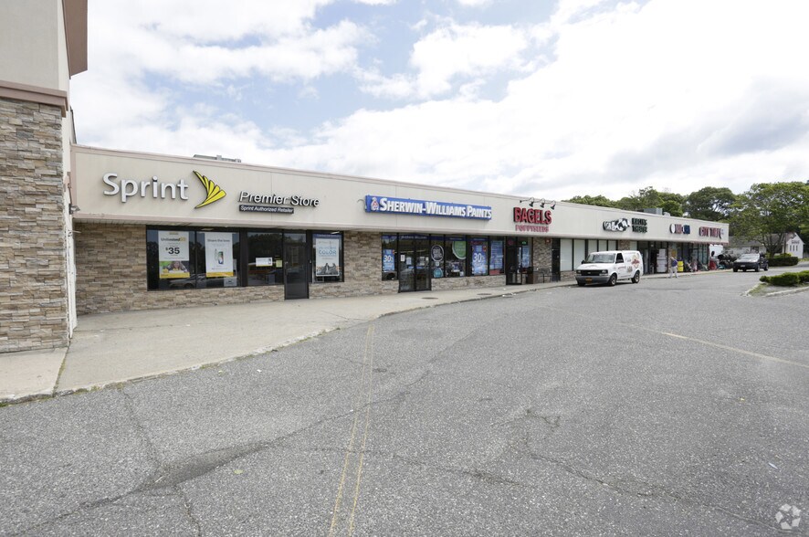 More Photos Of 1929-1953 Middle Country Rd, Centereach Unknown For Lease