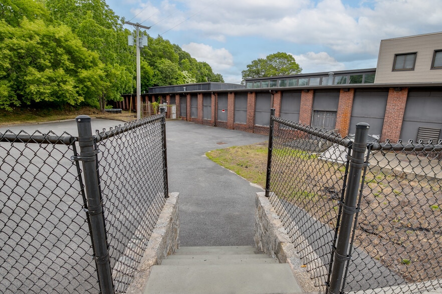 More Photos Of 3661 W Shore Rd, Warwick Warehouse For Sale