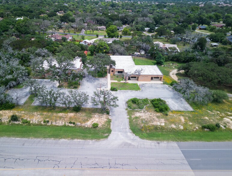 More Photos Of 13438-1 Bandera Rd, Helotes Office For Sale