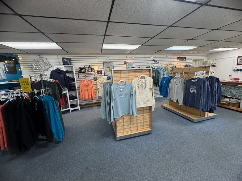 More Photos Of 214 S Main St, Lake City Hotel For Sale