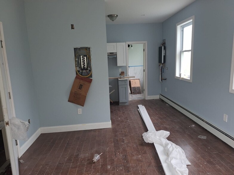 More Photos Of 365 Willow St, Waterbury Apartments For Sale