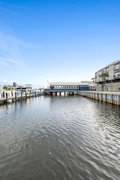 More Photos Of 275 Timber Island Rd, Carrabelle Restaurant For Sale