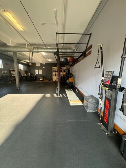 More Photos Of 1438-1444 9th St, Santa Monica Loft Creative Space For Sale