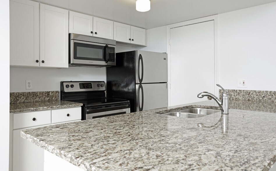 More Photos Of 433 W New England Ave, Winter Park Apartments For Lease