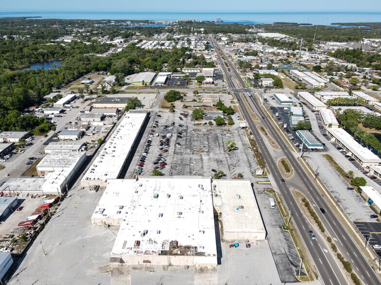 More Photos Of 6658 Ridge Rd, Port Richey Unknown For Lease