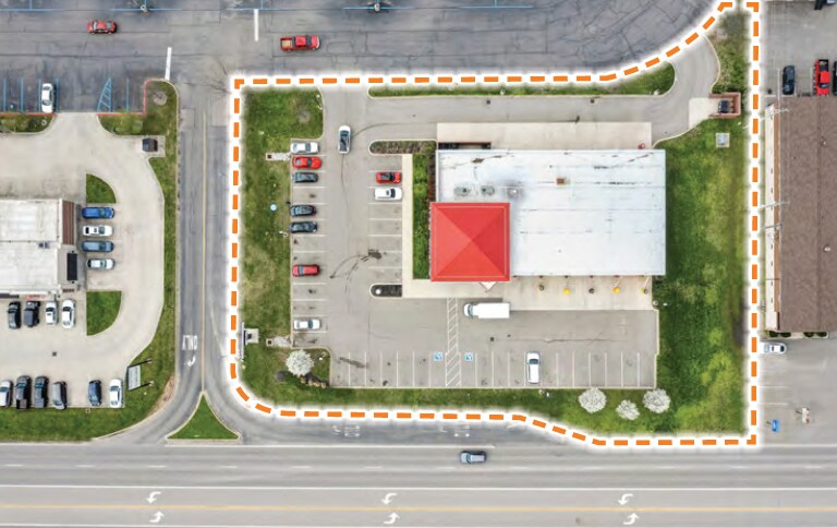 More Photos Of 1596 N Bridge St, Chillicothe Auto Repair For Sale