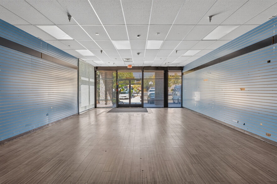 More Photos Of 1212-1214 Airport Park Blvd, Ukiah Freestanding For Lease