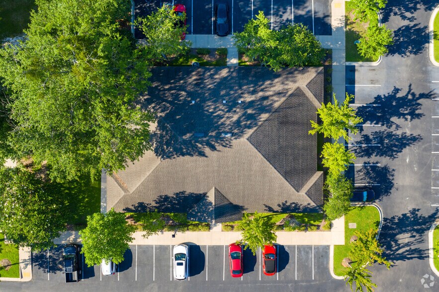 More Photos Of 2509 Barrington Cir, Tallahassee Office For Sale