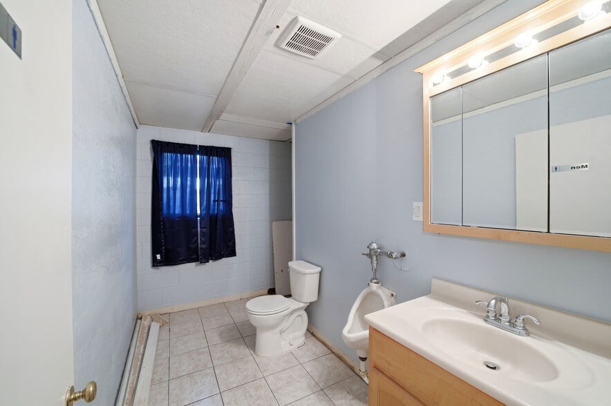 More Photos Of 609 N Grand Ave, Pueblo Storefront Retail Residential For Sale