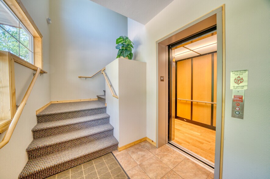 More Photos Of 243 Pegasus Drive, Bozeman Medical For Sale