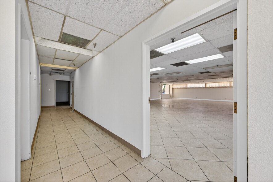 More Photos Of 3676 E Dakota Ave, Fresno Assisted Living For Sale