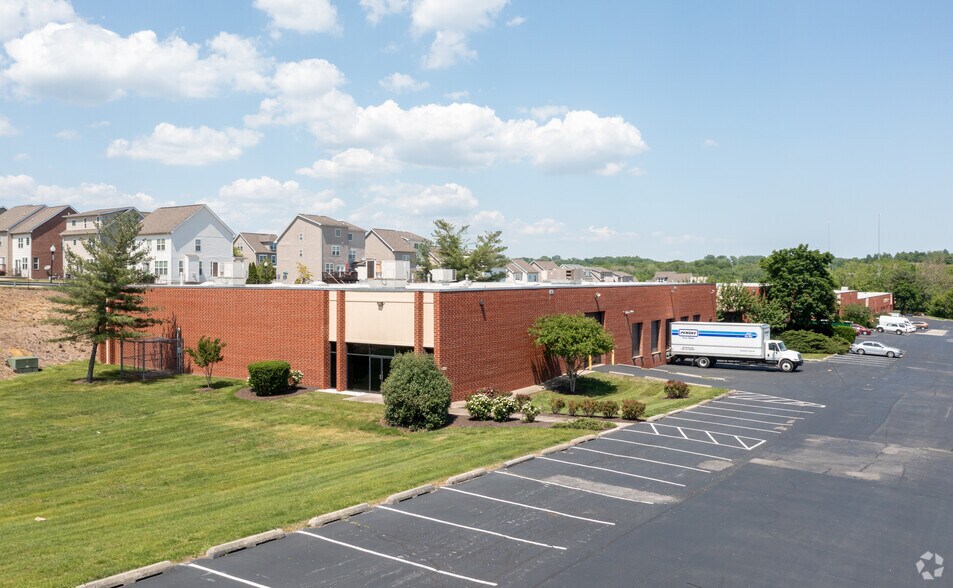 Primary Photo Of 6170-6210 Frankford Ave, Baltimore Flex For Lease