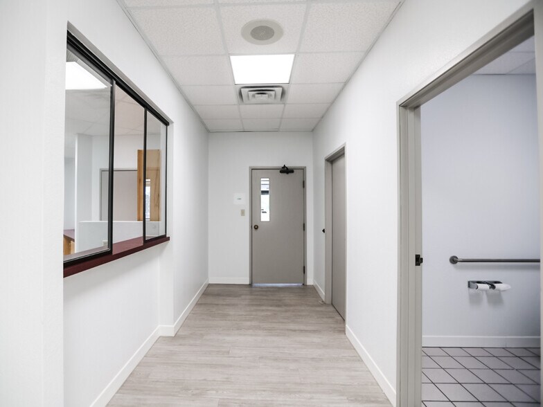 More Photos Of 609 Virginia Ave, Ponca City Hospital For Sale