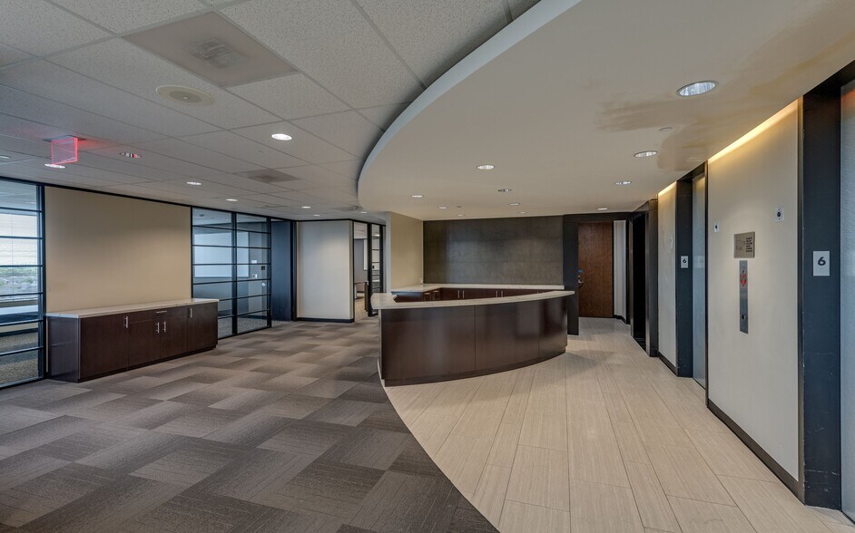 More Photos Of 2929 Briarpark Dr, Houston Office For Sale