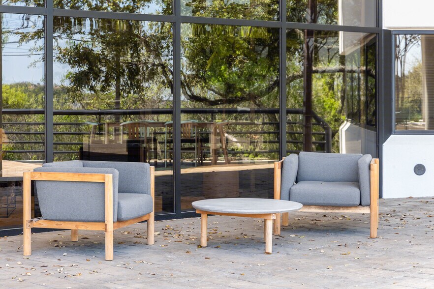 More Photos Of 912 Capital Of Texas Hwy S, West Lake Hills Office For Lease