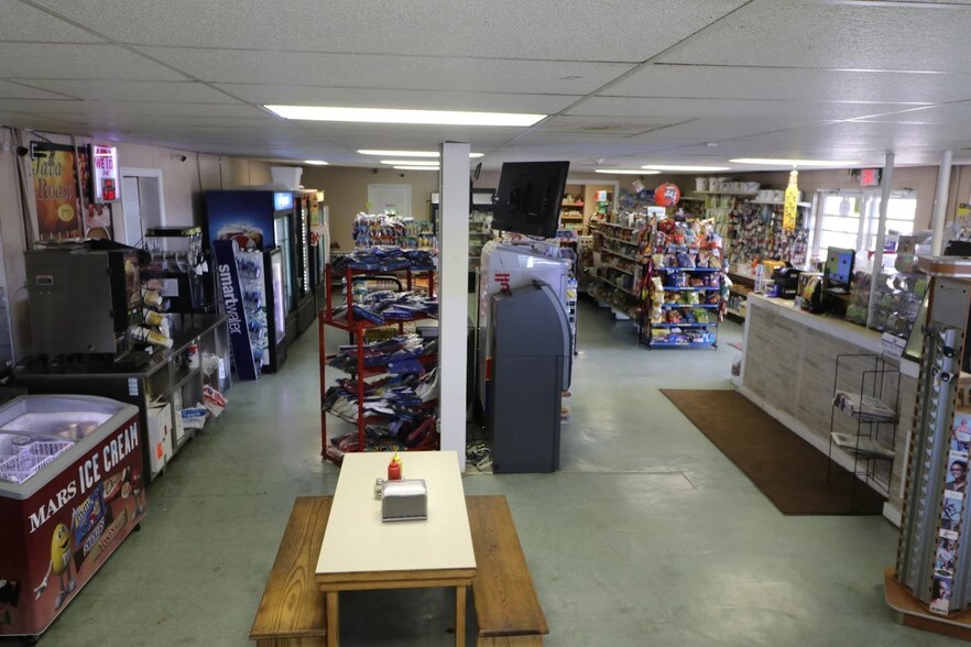 More Photos Of 2550 Parks Mill Rd, Buckhead Service Station For Sale