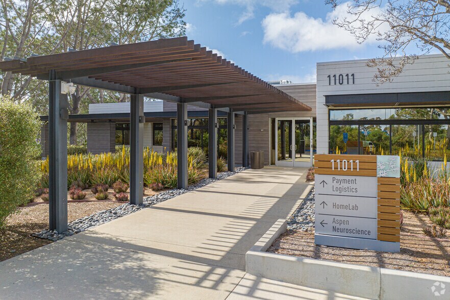 More Photos Of 11085 N Torrey Pines Rd, La Jolla Unknown For Lease