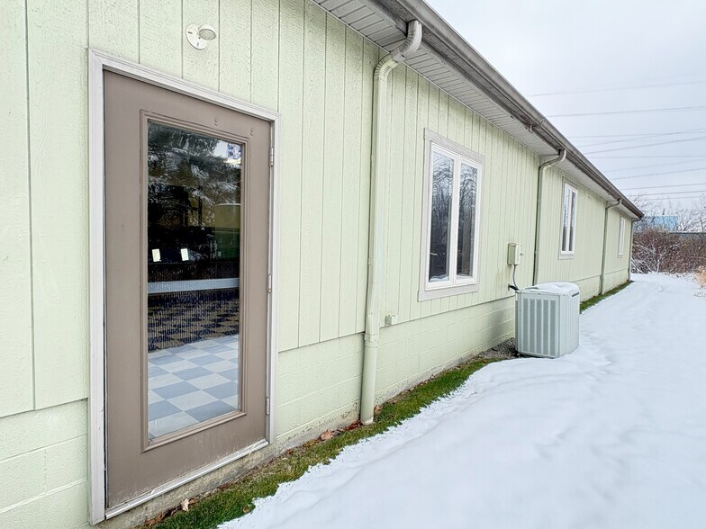 More Photos Of 493 Bev Rd, Youngstown Warehouse For Lease