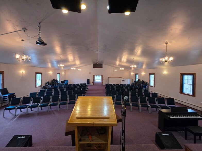 More Photos Of 94 Race Course Rd, Bucksport Religious Facility For Sale