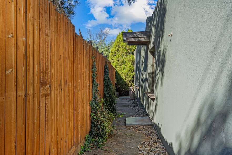 More Photos Of 1315 S St. Francis, Santa Fe Office For Sale