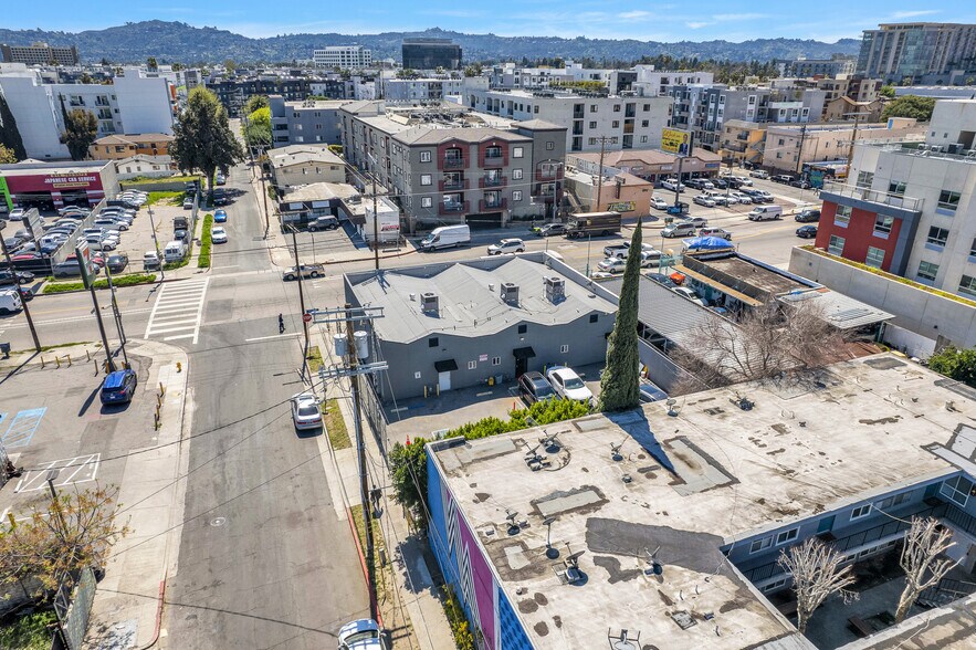 More Photos Of 11119-11123 Burbank Blvd, North Hollywood Storefront Retail Office For Lease