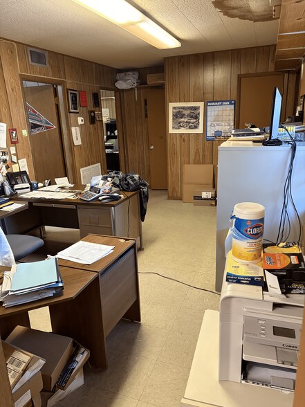 More Photos Of 211 N 9th St, Immokalee Contractor Storage Yard For Sale