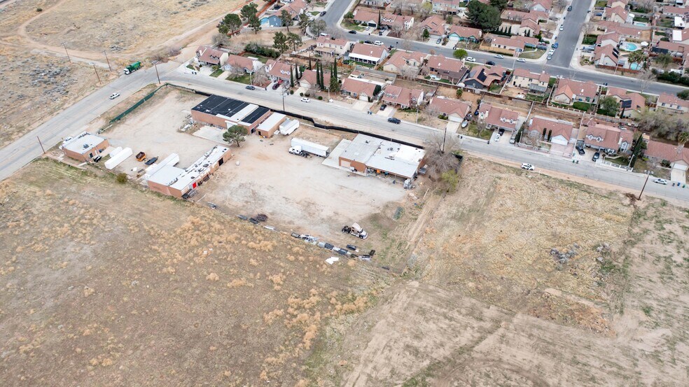 More Photos Of 37631 6th St E, Palmdale Warehouse For Sale