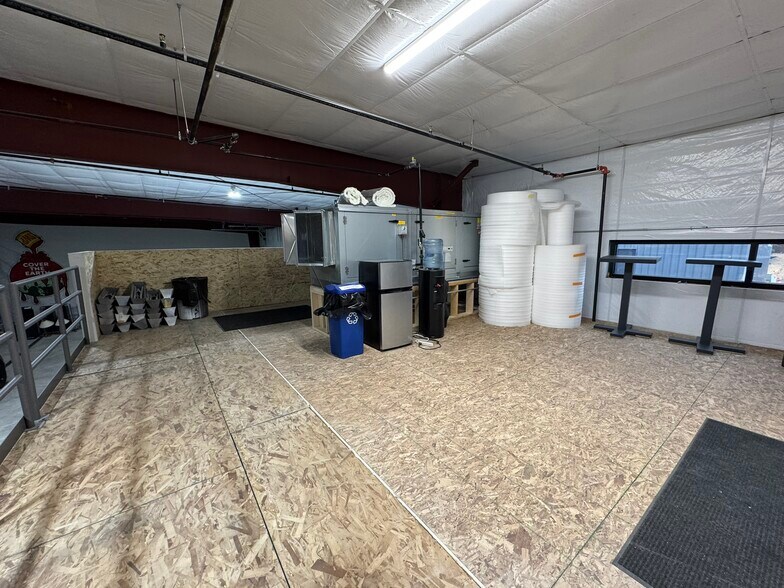 More Photos Of 645 Sandpiper Trl, Cottage Grove Warehouse For Sale