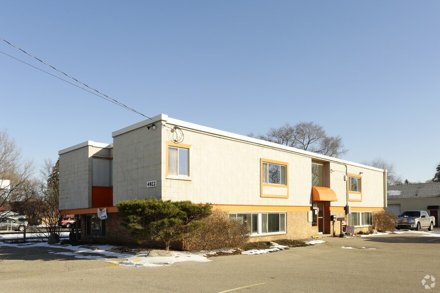 More Photos Of 4922 S Division Ave, Grand Rapids Office For Sale