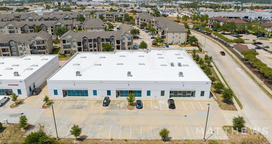 More Photos Of 310 Mason Creek Dr, Katy Warehouse For Lease