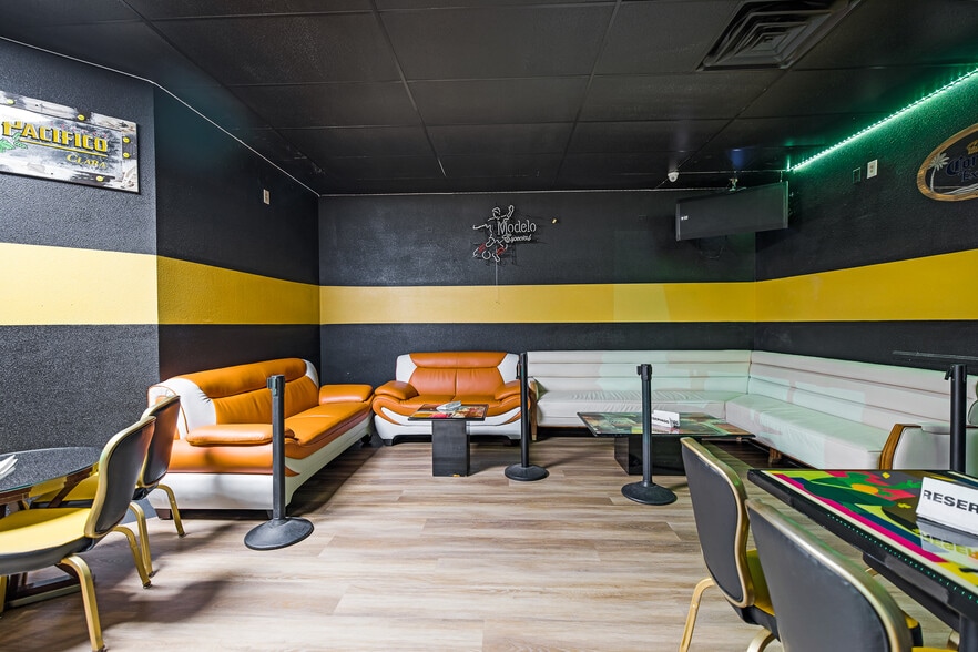 More Photos Of 4465 E Sahara Ave, Las Vegas Bar For Sale