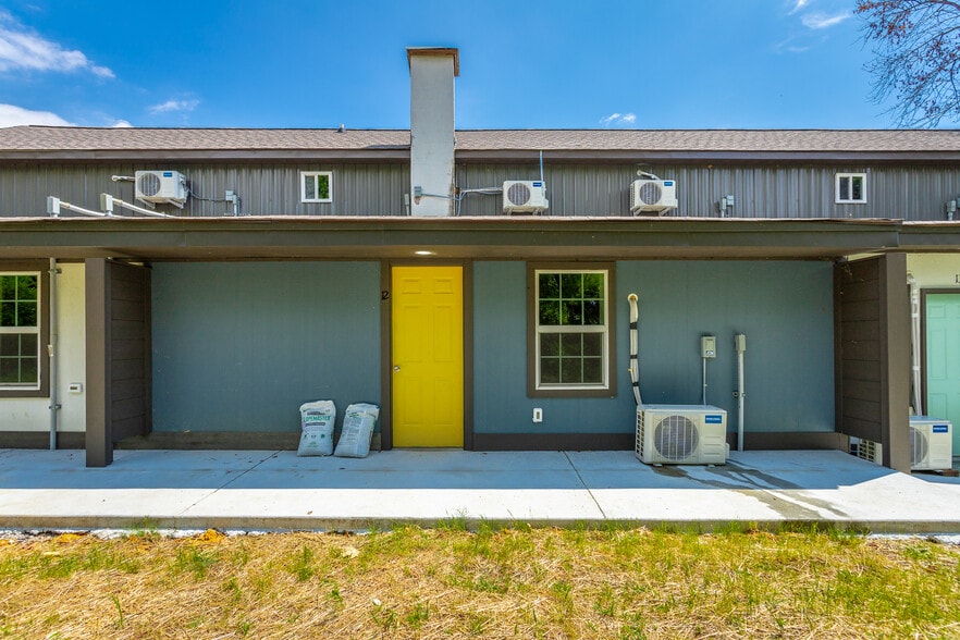 More Photos Of 5640 Highway 41, Jasper Apartments For Sale