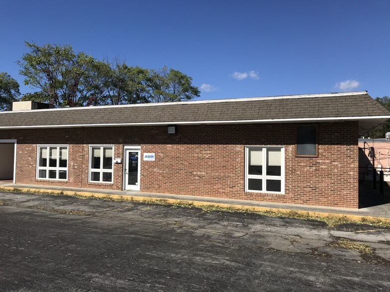 More Photos Of 1727 Peters Creek Rd NW, Roanoke Office For Lease