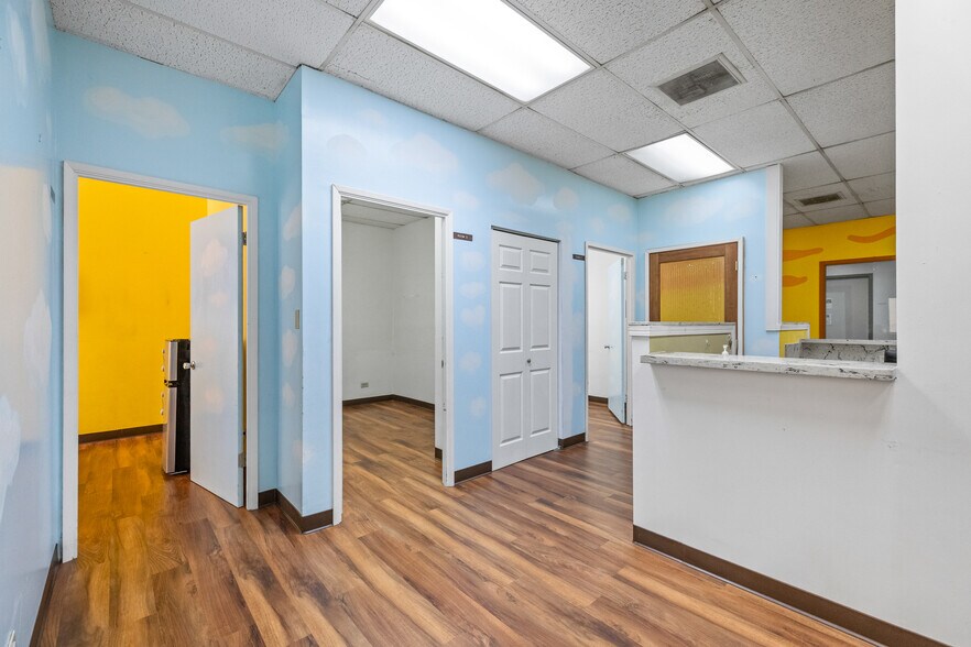 More Photos Of 98-1247 Kaahumanu St, Aiea Medical For Sale