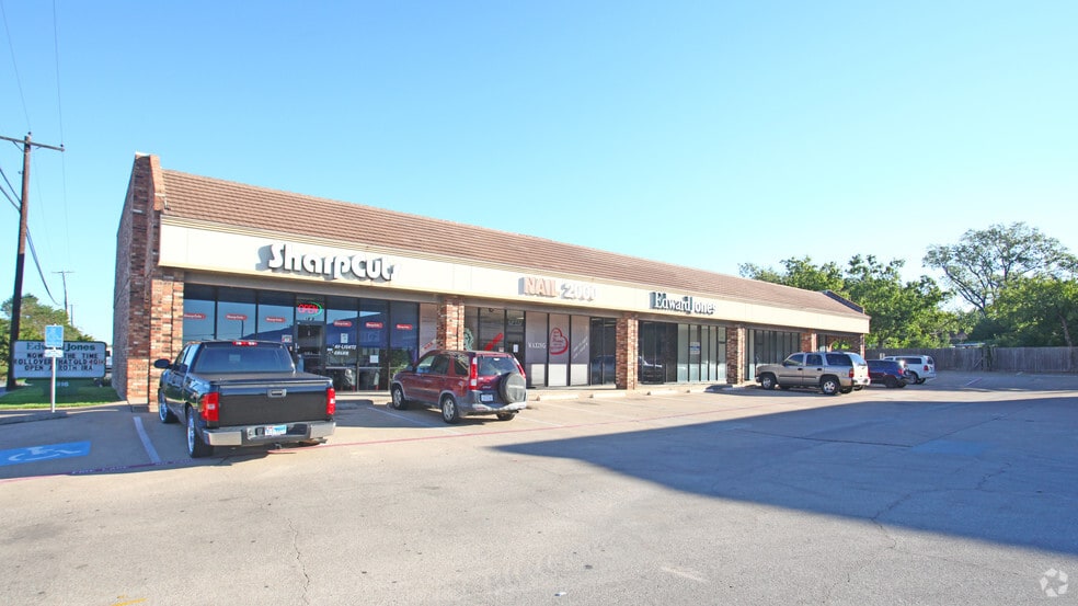 More Photos Of 5300-5322 Davis Blvd, North Richland Hills Unknown For Lease