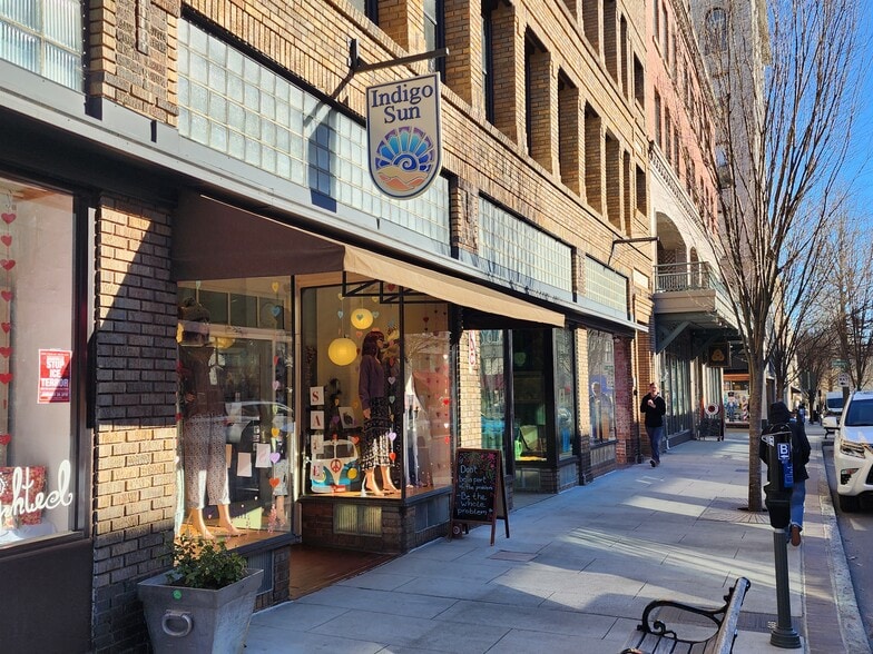 More Photos Of 57-63 Haywood St, Asheville Storefront Retail Office For Lease