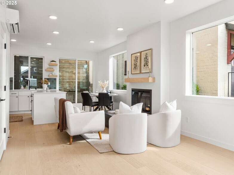 More Photos Of 1911 Broadway St, Vancouver Apartments For Sale