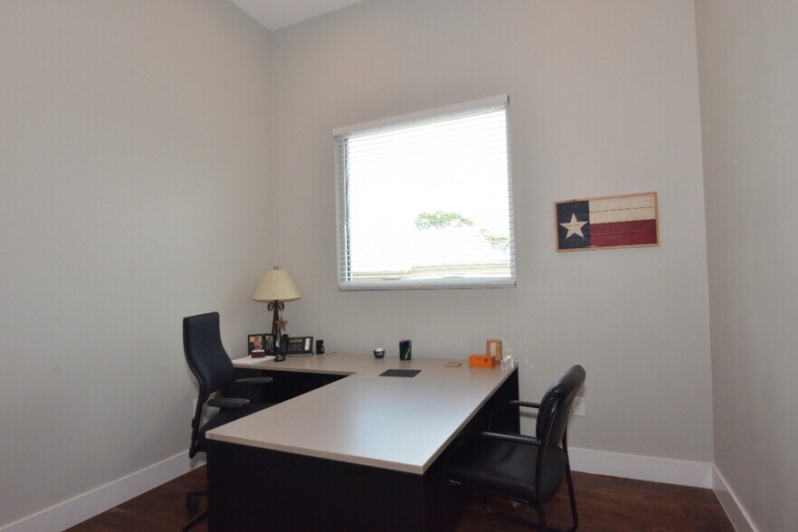 More Photos Of 2440 E Hwy 290, Dripping Springs Medical For Lease