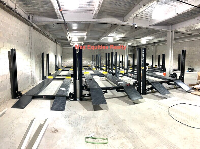 More Photos Of 1961 49th St, Long Island City Office For Lease