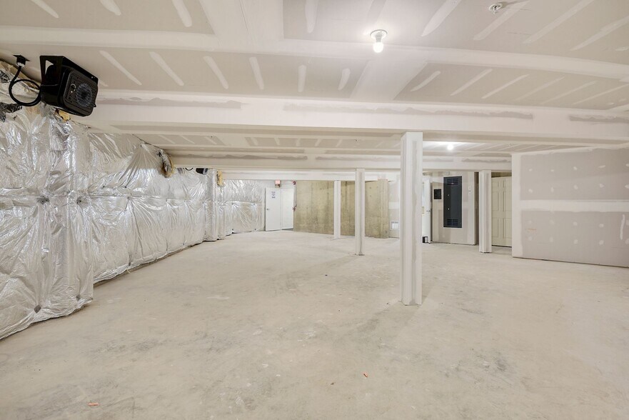 More Photos Of 3546 Worthington Blvd, Frederick Storefront Retail Office For Lease