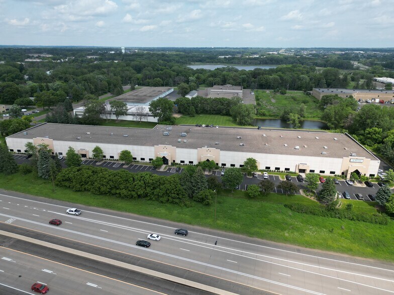 More Photos Of 980 Berwood Ave E, Vadnais Heights Warehouse For Lease
