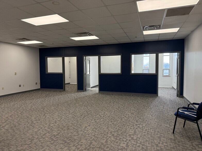 More Photos Of 2960 W Enon Rd, Xenia Flex For Lease