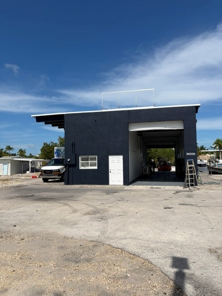 Primary Photo Of 90330 Overseas Hwy, Tavernier General Retail For Lease