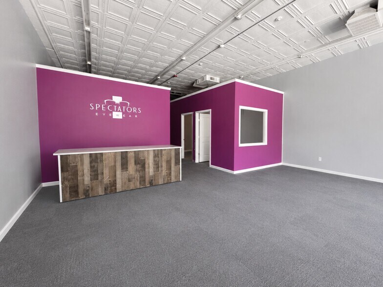 More Photos Of 85 Center St, Middleborough Storefront For Lease