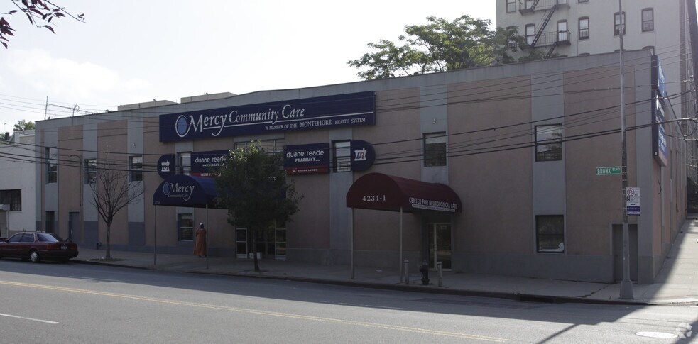 Primary Photo Of 4234 Bronx Blvd, Bronx Office For Sale