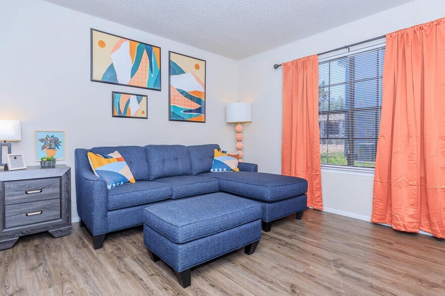 More Photos Of 110 S Stadium Rd, Alice Apartments For Sale